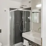 Hotel Tag