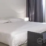 Tag Hotel