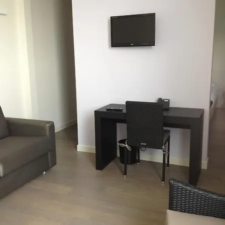 Szálloda Tag 4*