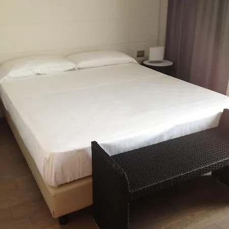 Tag Hotel