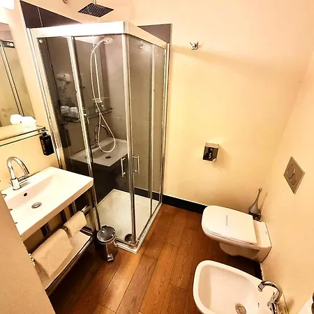 Hotel Tag