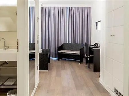 Tag Hotel